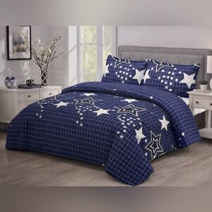 Starry Night Blue quilt Set